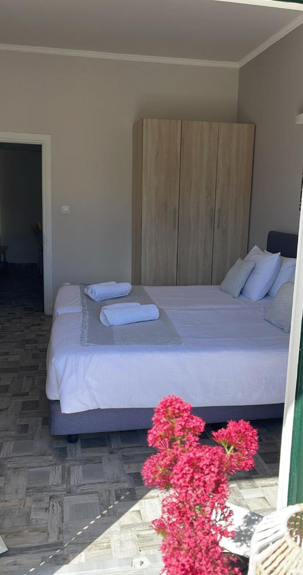 Georgia'S Apartments, Ipsos Corfu Kültér fotó